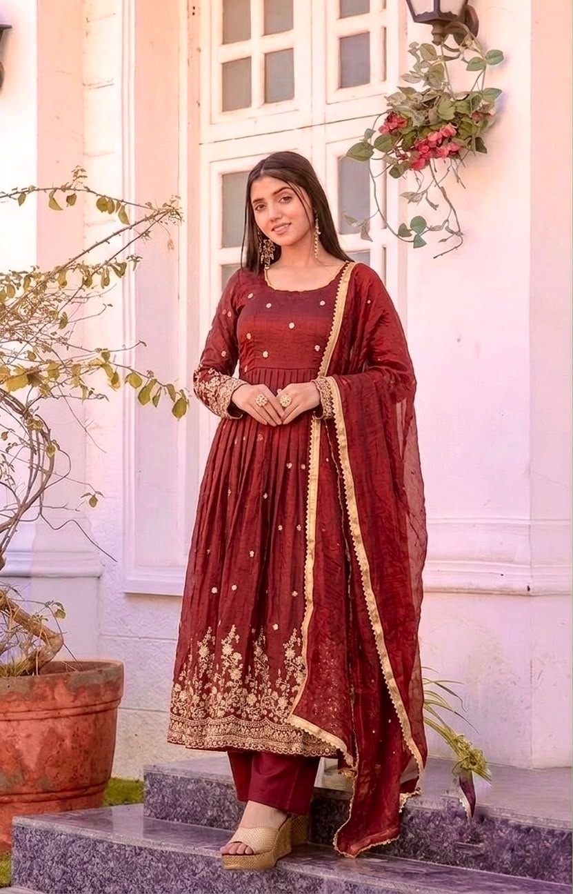 JF - 051 WOMEN ETHNIC WEAR ANARKALI AND NAIRA SUIT 