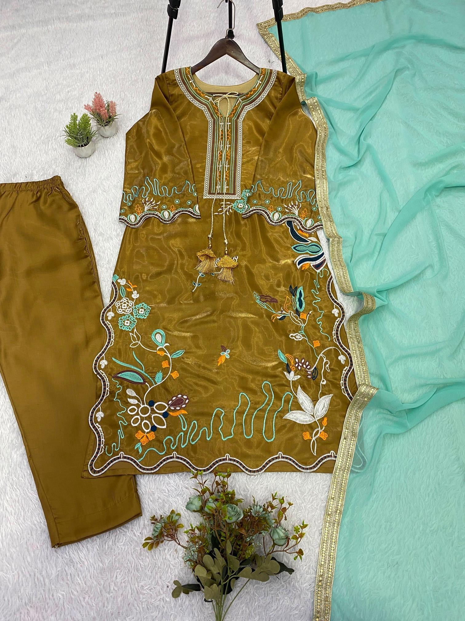 CODE :- LG-2120 GLASS ROMAN EMBROIDERY WORK IN PAKISTANI SUIT COLLECTION 