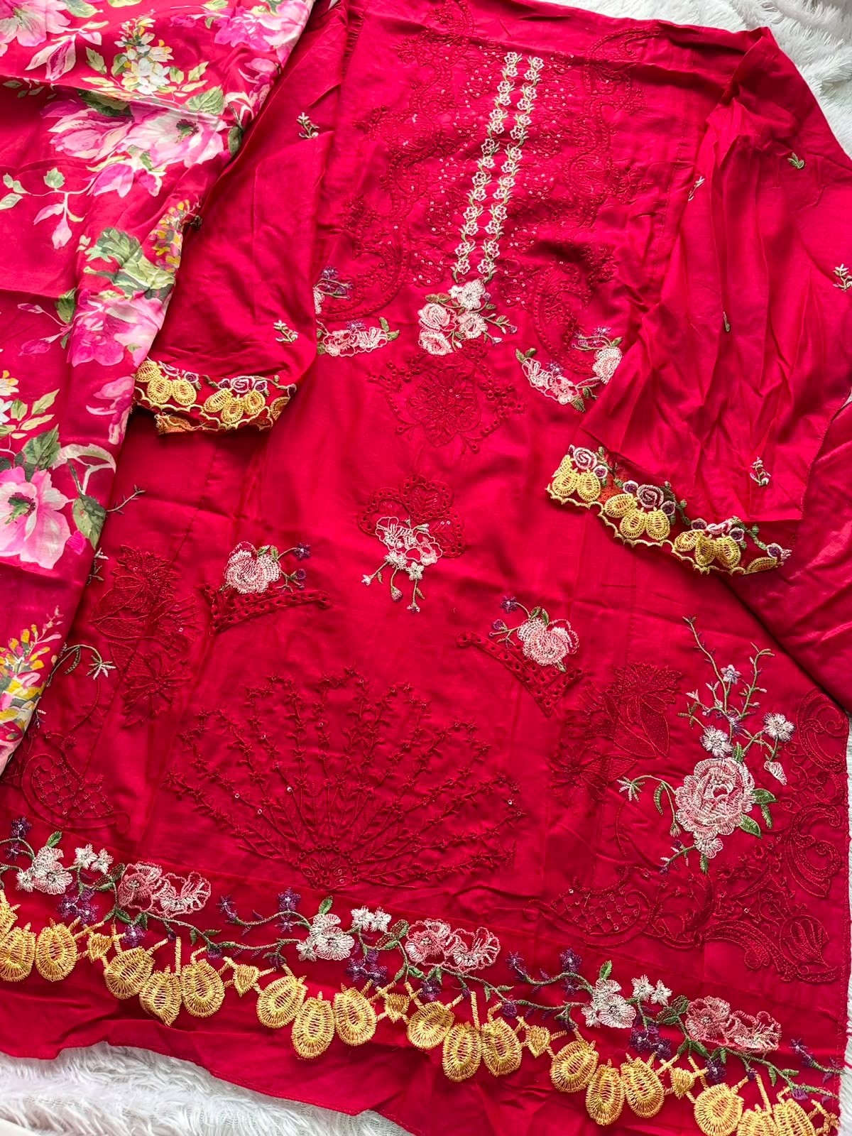 D NO :- 2026 A B CAMBRIC COTTON WITH HEAVY EMBROIDERY WORK IN PAKISTANI SUIT BY MEHBOOB TEX 
