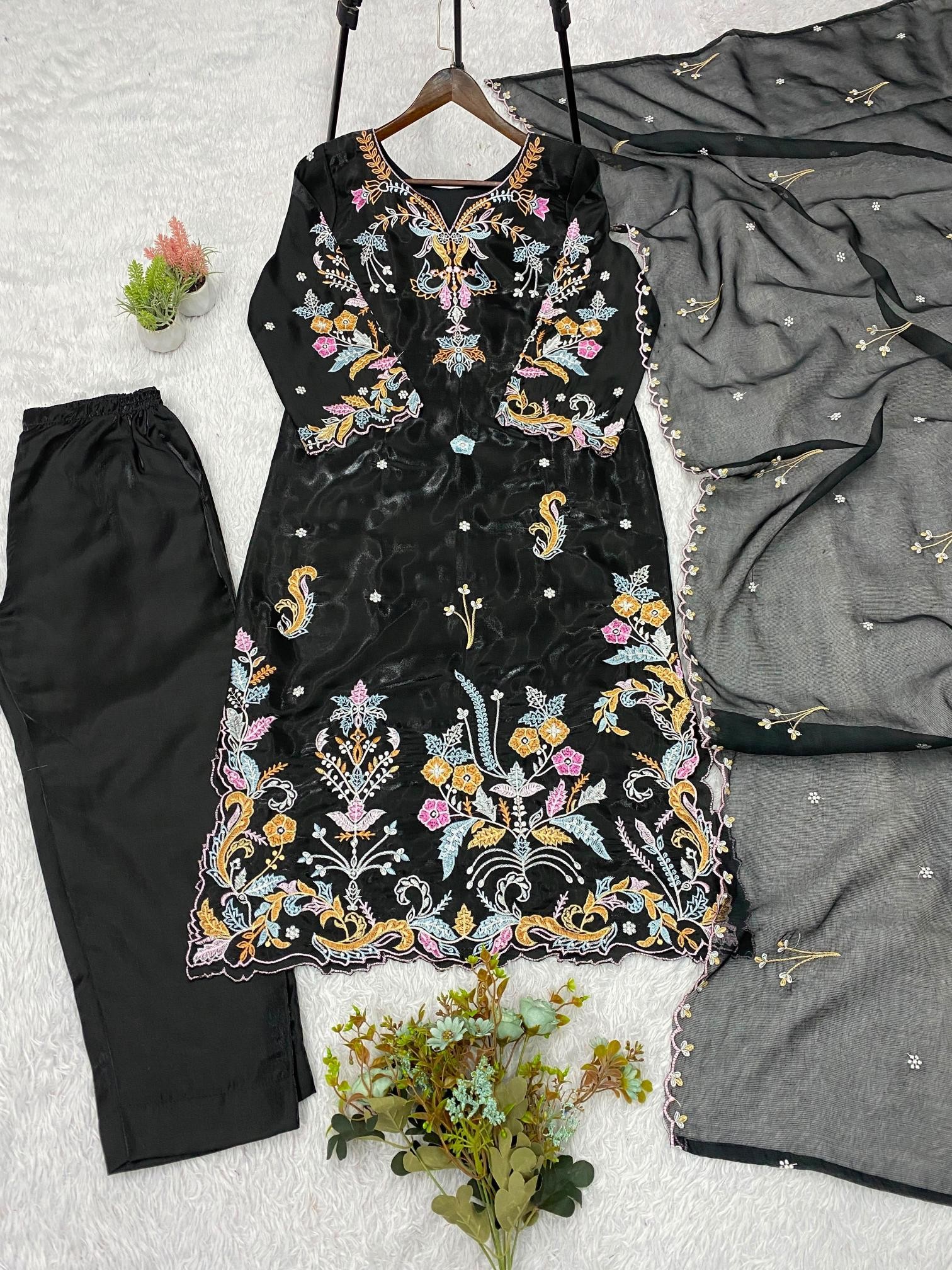 LG - 2124 - GLASS ROMAN FULL EMBROIDERY WORK BY PAKISTANI READYMADE SUIT COLLECTION 