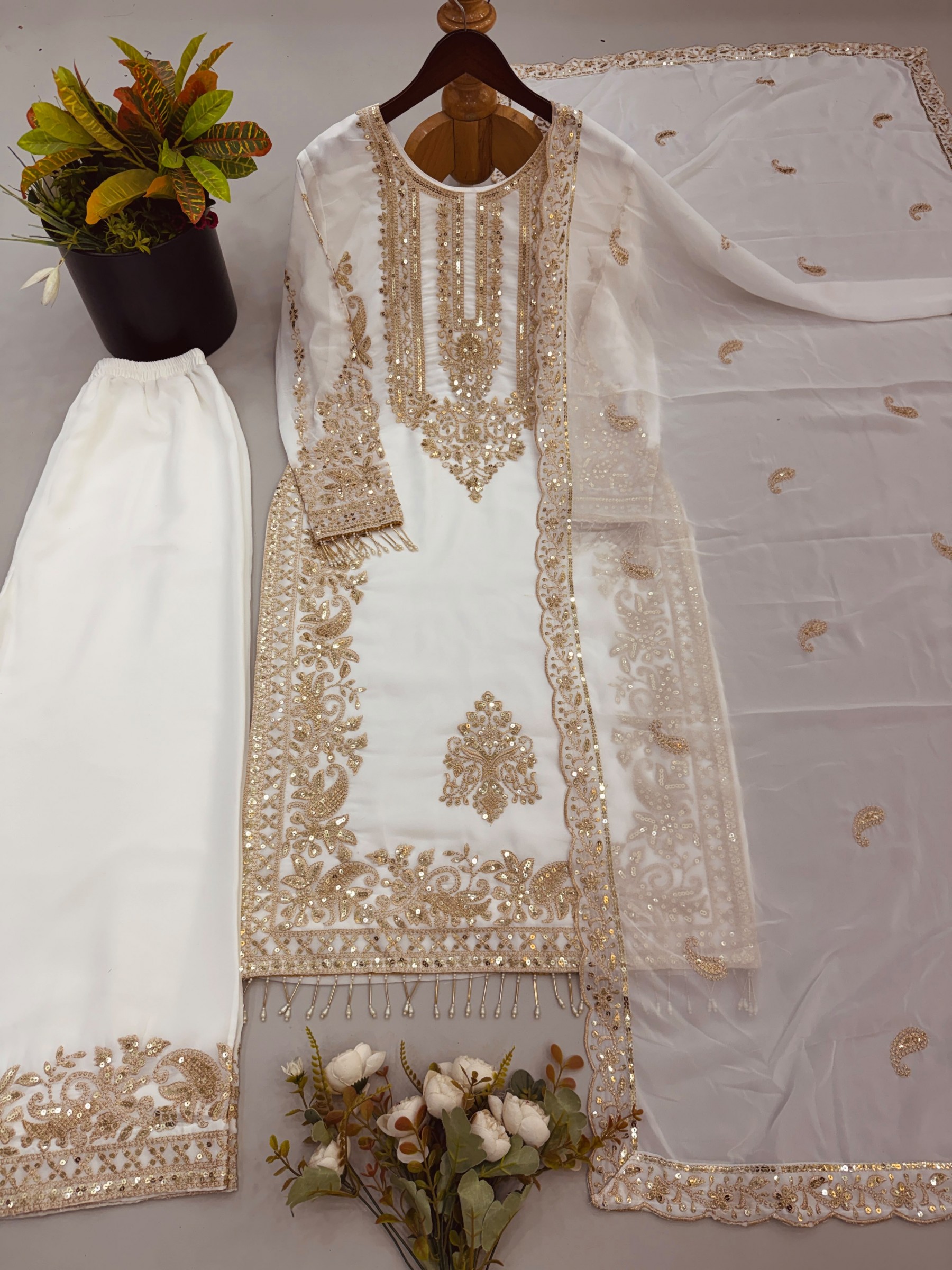 SR-1617 Premium Faux Georgette Heavy Embroidered 3-Piece Pakistani Suit Single Wholesale Price 