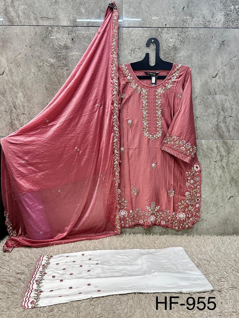 Hoor Tex HF-955 Pakistani Heavy Reyon Satin Suit Set with Chinon Dupatta Pakistani Suit Single And Full Set Wholesale Price 
