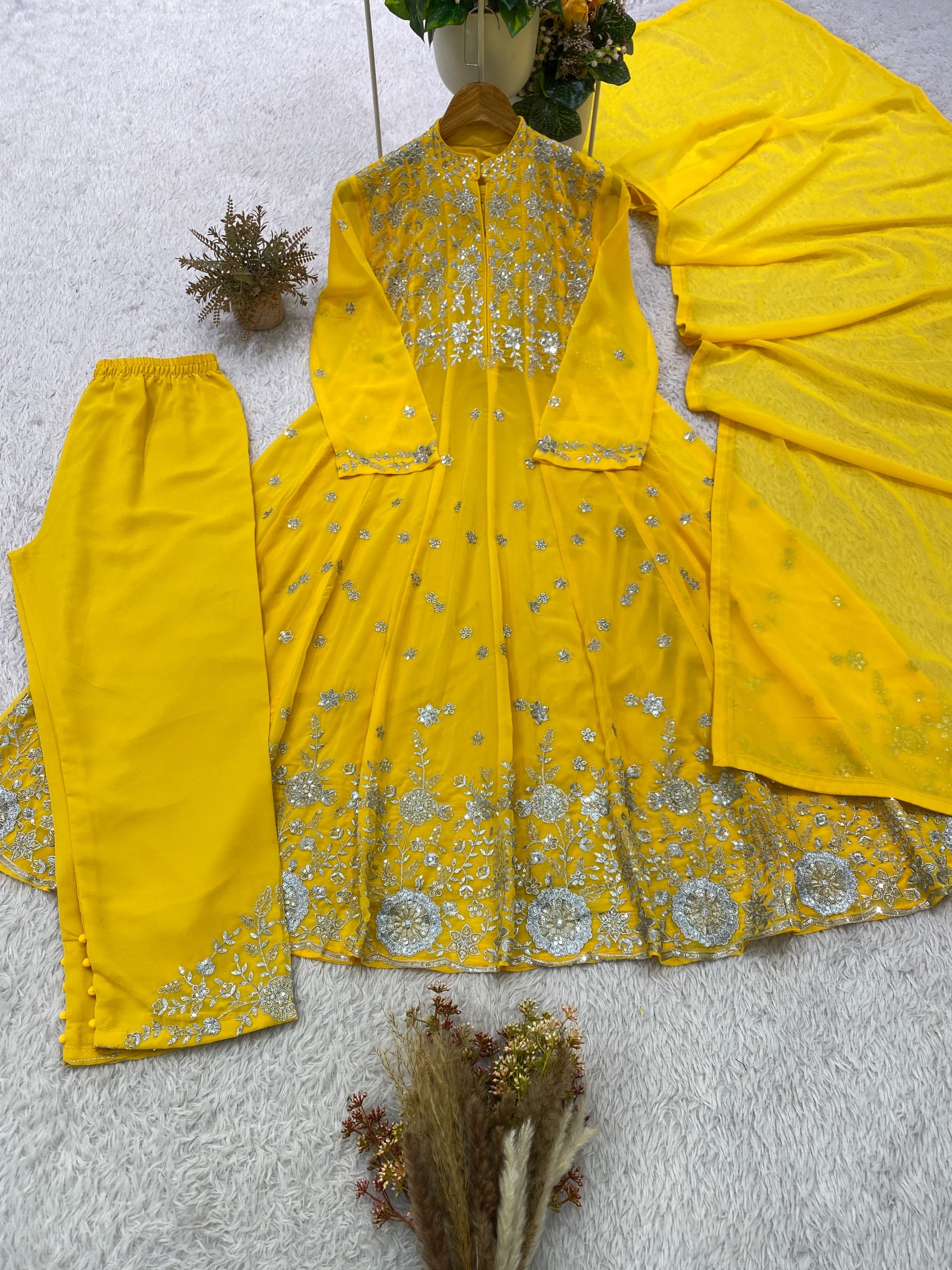 BE-495 Georgette Sequence Embroidered Round Top Pant Set
