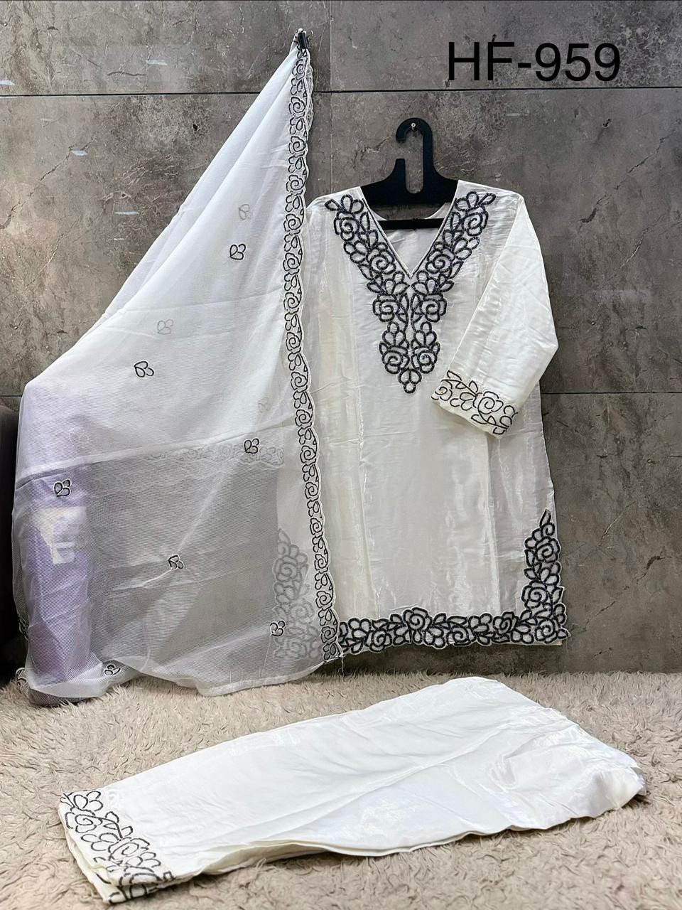Hoor Tex | Pakistani Collection | Full Stitched | Ready to Ship