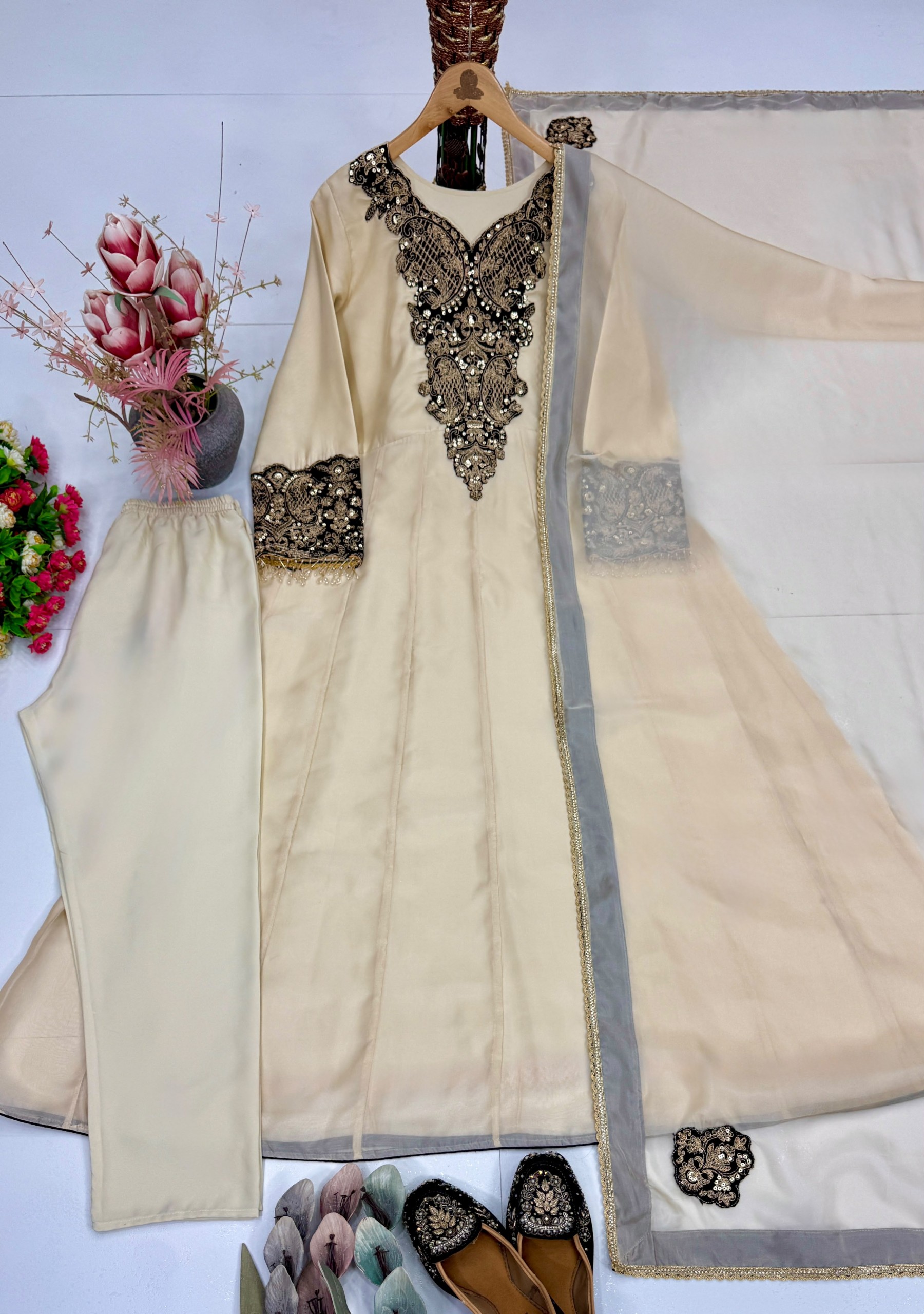 KF-1734 | Heavy Soft Organza Designer Gown