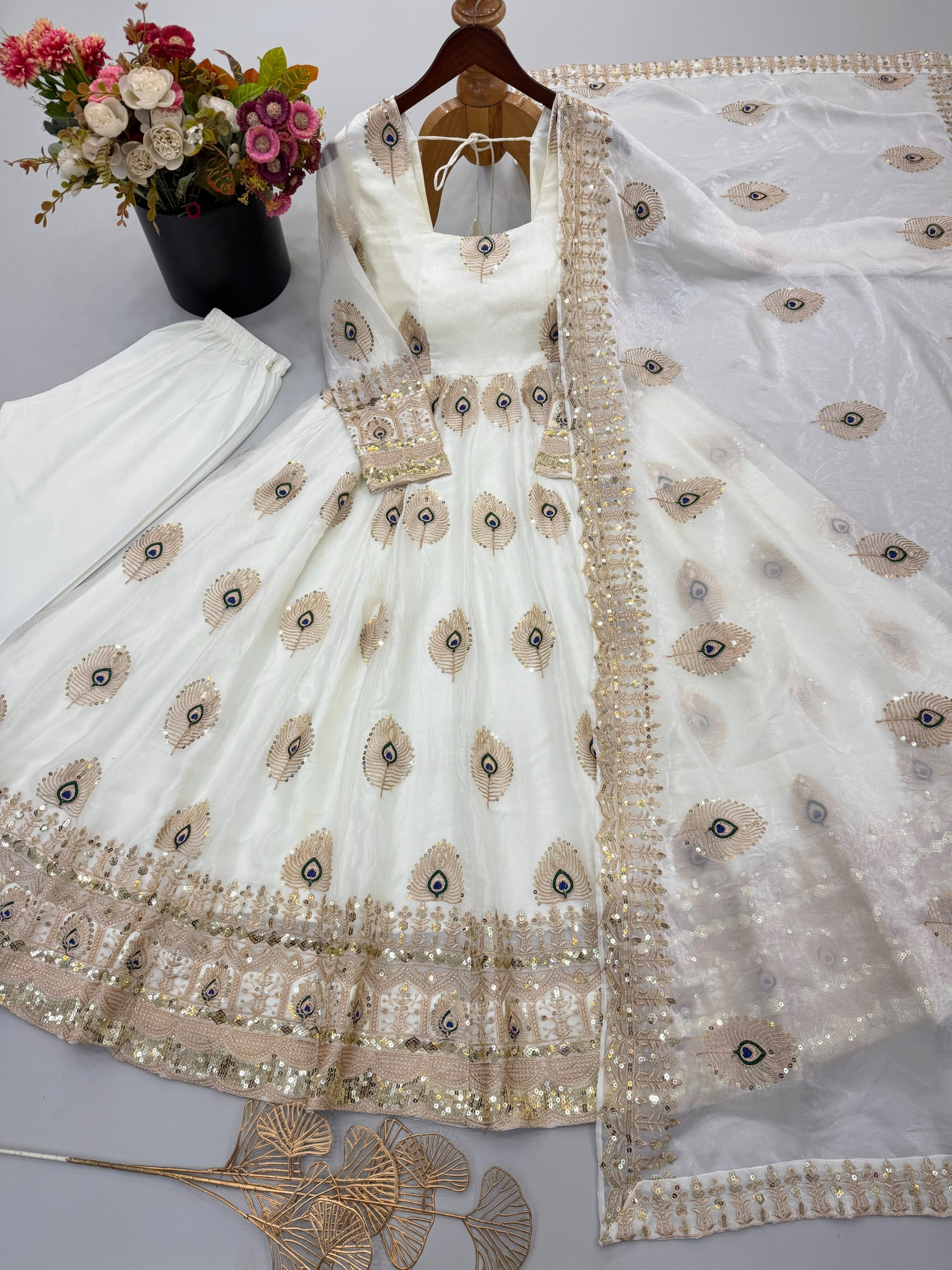 SRK-5372 | Exclusive Designer Gown