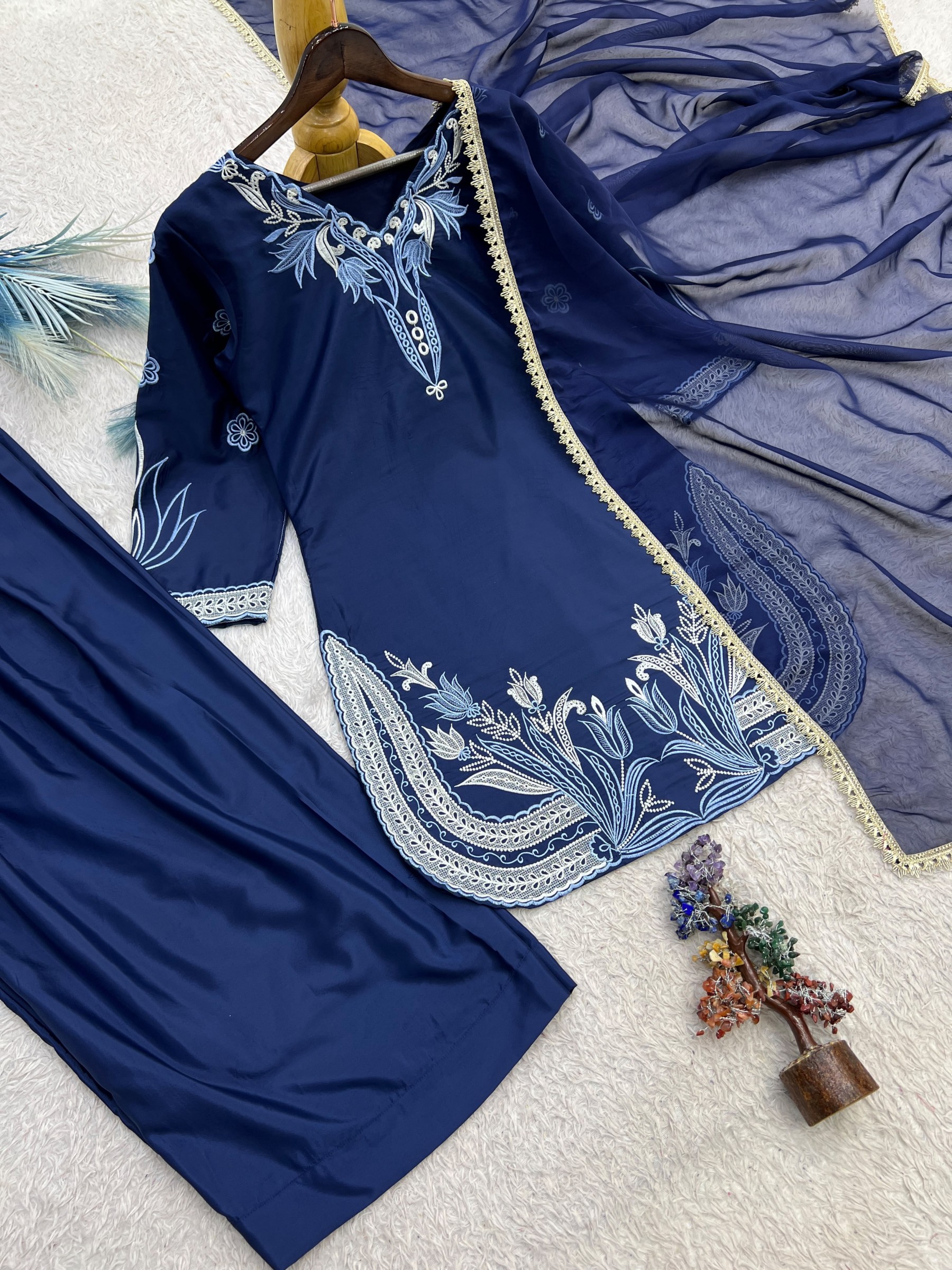 HK-1745 | Pakistani Farsi Salwar Collection