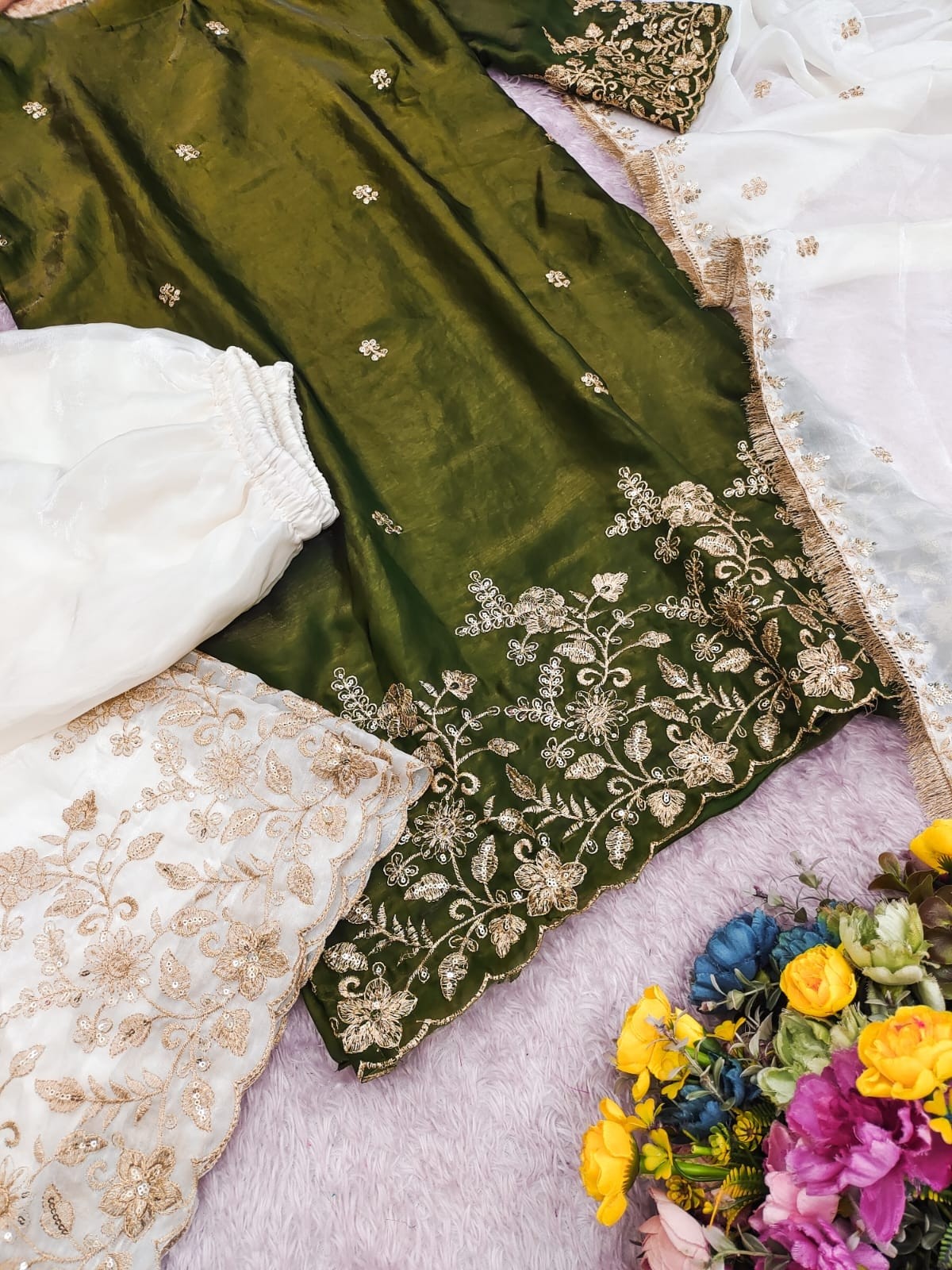 D-101 | Fendy Satin Sequence & Jari Embroidered Sarara Suit