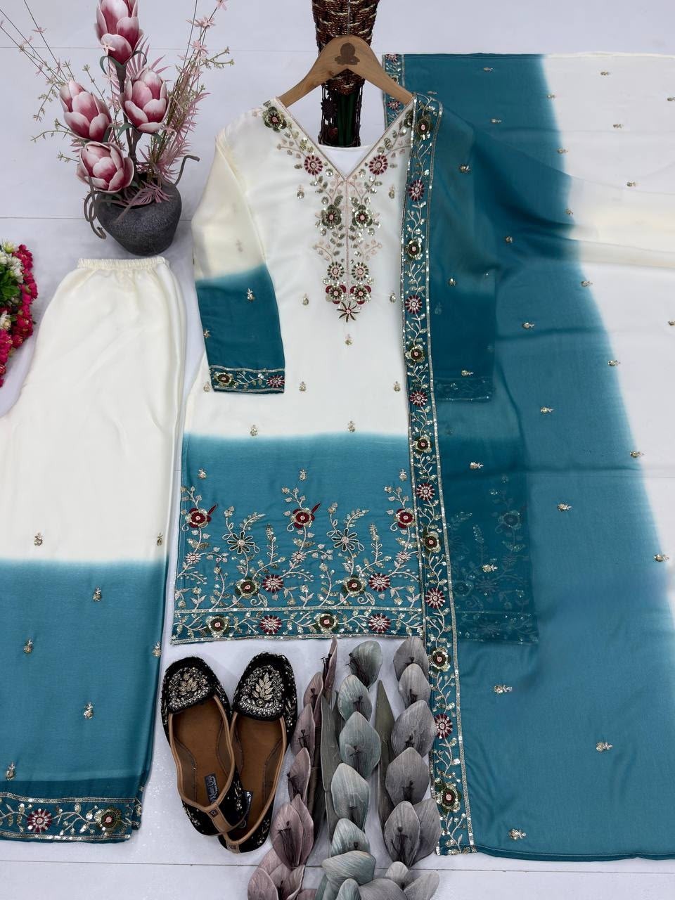 DB-39 | Dual Tone Peding Star Georgette Designer Set