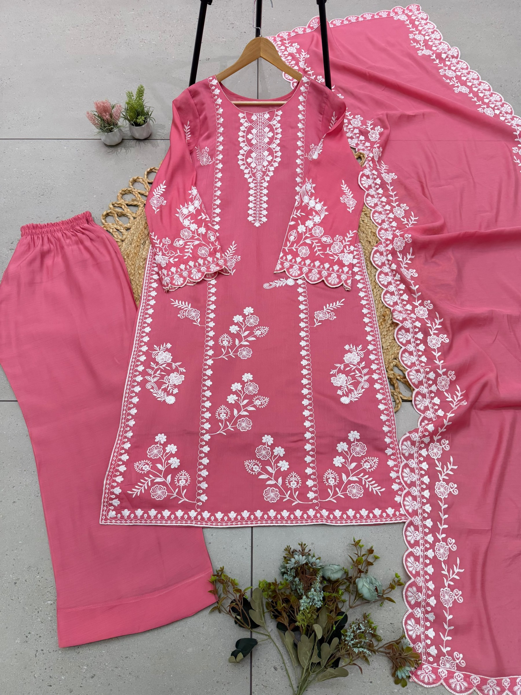 LG-2151 Mul Chanderi Embroidered Pakistani Kurti Collection