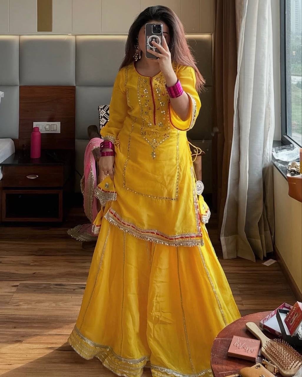 DHK-1378 | Kundan Organza Silk Embroidered Palazzo Collection