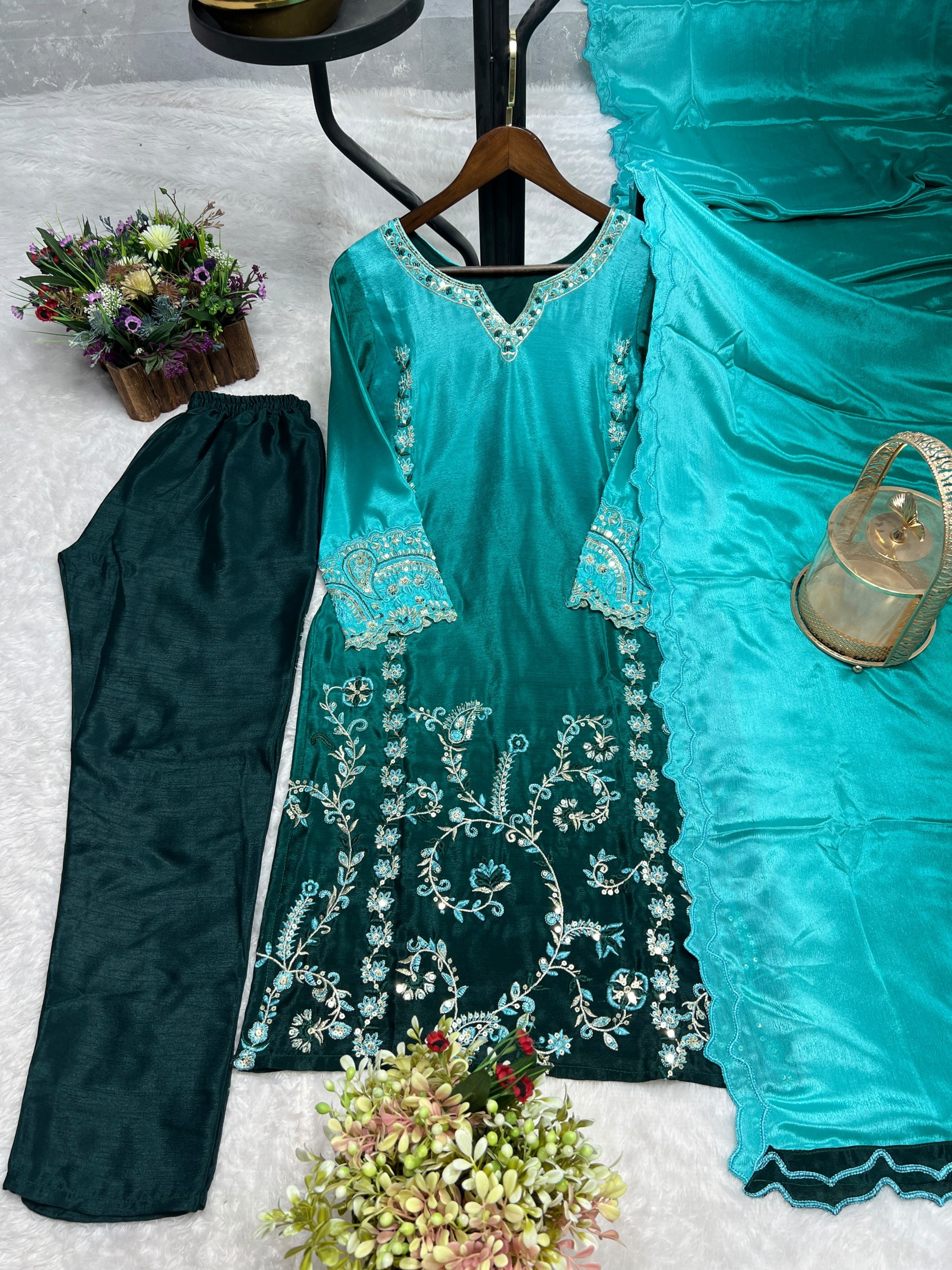 JD-569 Pure Chinon Silk Embroidered Traditional Collection