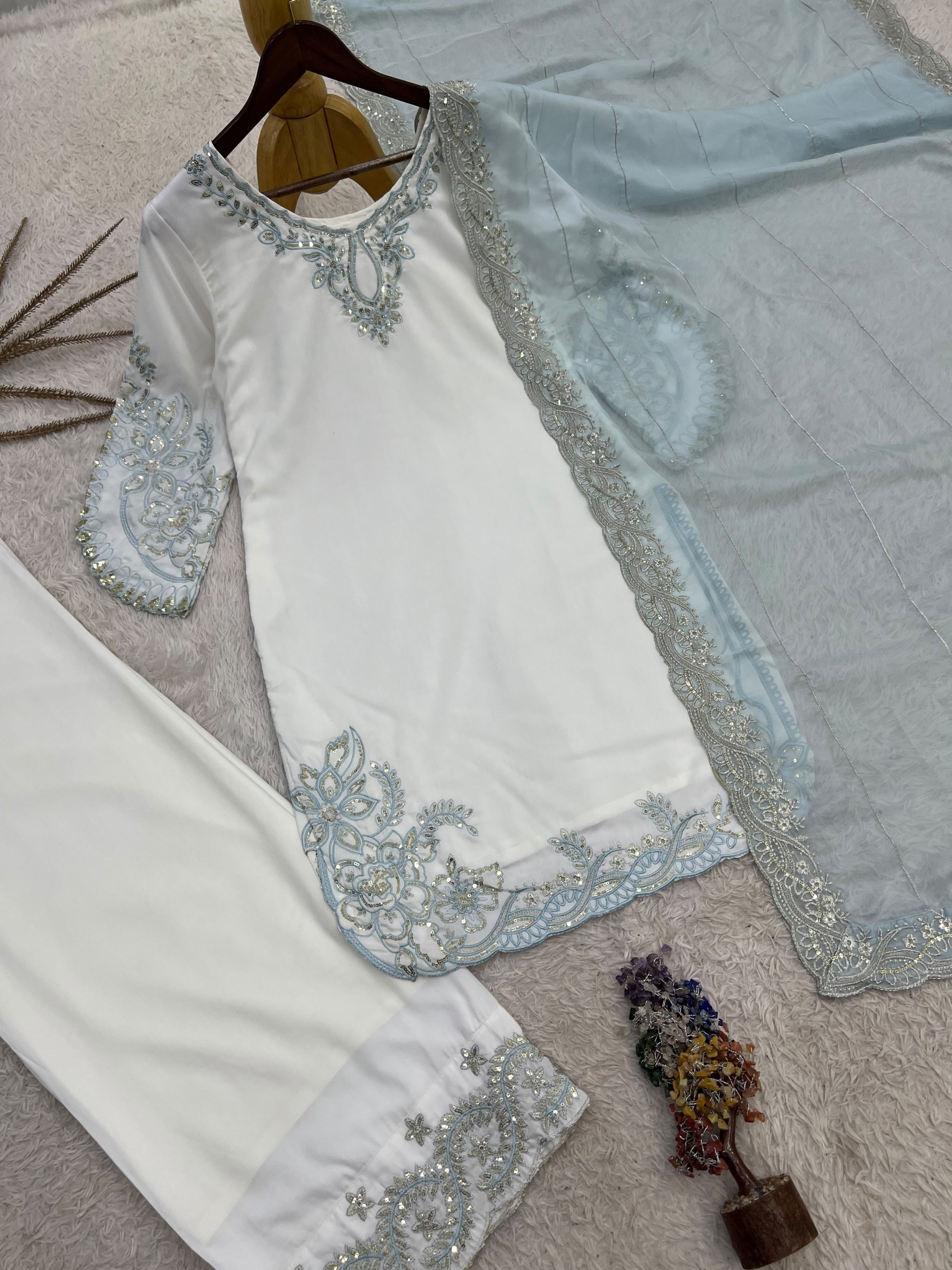 HK-1741 | Pakistani Maska Cotton Embroidered 3 Piece Set