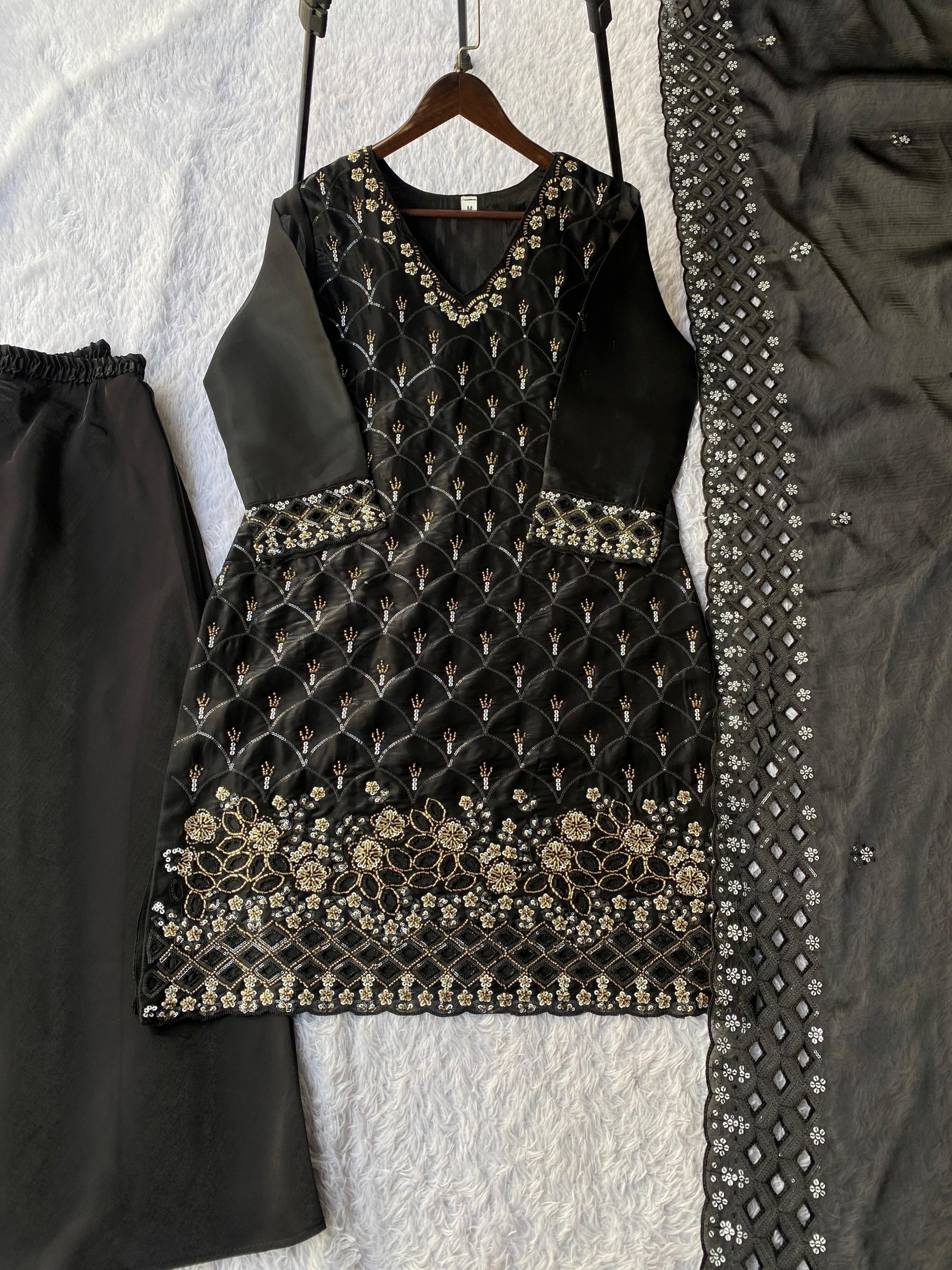 LOOMEERA | LM-17 | Fendy Beads & Sequence Designer Palazzo Collection