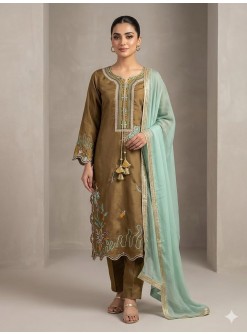 CODE :- LG-2120 GLASS ROMAN EMBROIDERY WORK IN PAKISTANI SUIT COLLECTION 